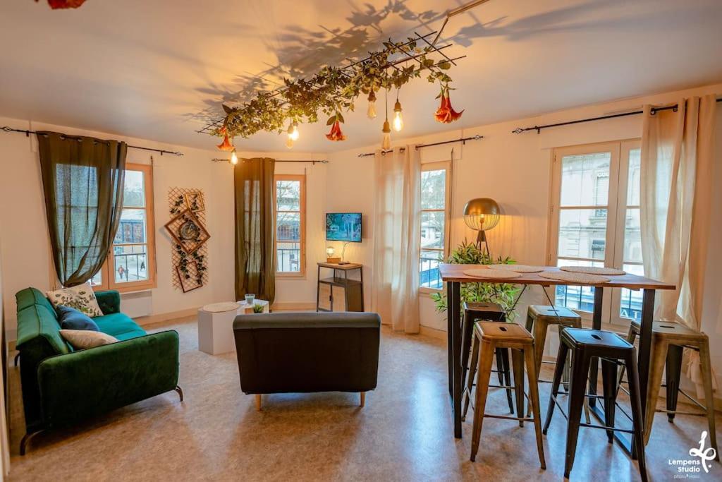 Appartement Romance Florale Troyes Eksteriør billede